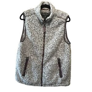 True grit Sherpa vest men’s medium